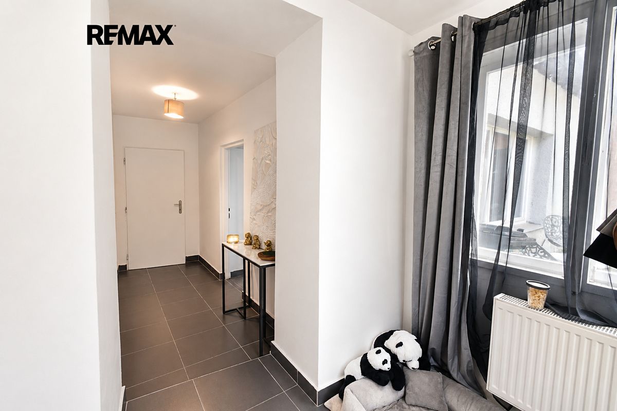 Prodej rodinného domu 126 m², pozemek 283 m² – fotografie 2