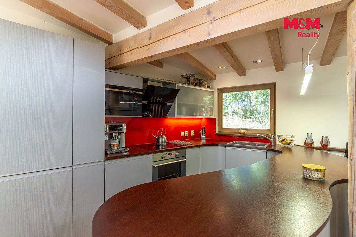 Prodej rodinného domu 102 m², pozemek 1916 m² – fotografie 2