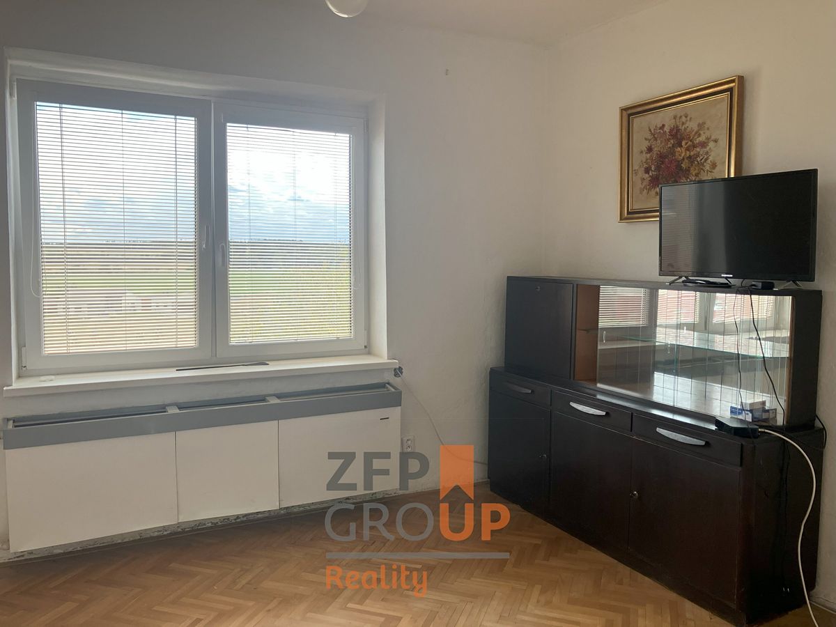 Prodej rodinného domu 314 m², pozemek 599 m² – fotografie 3