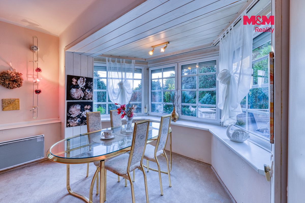 Prodej rodinného domu 300 m², pozemek 1838 m² – fotografie 5