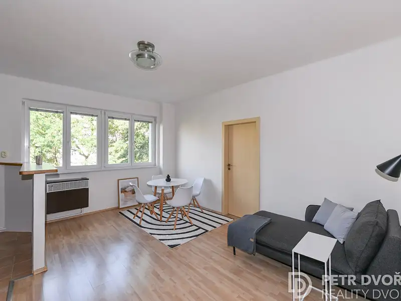Prodej bytu 2+kk 40 m², Praha – náhled fotky 2