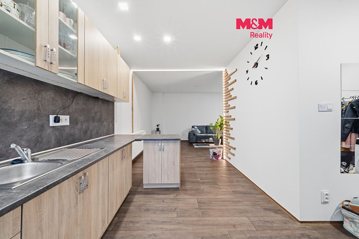 Prodej rodinného domu 454 m², pozemek 1395 m²