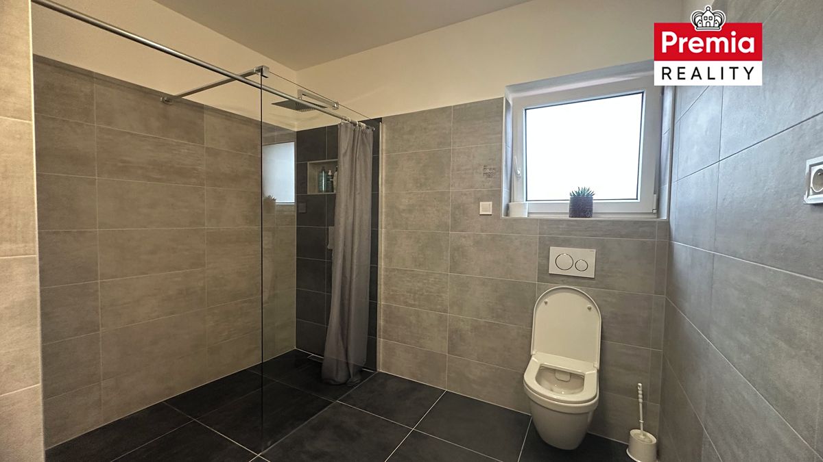 Pronájem bytu 3+kk 87 m² – fotografie 3