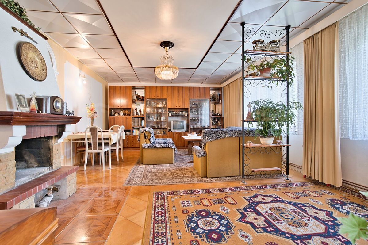 Prodej vícegeneračního domu 239 m², pozemek 241 m² – fotografie 2