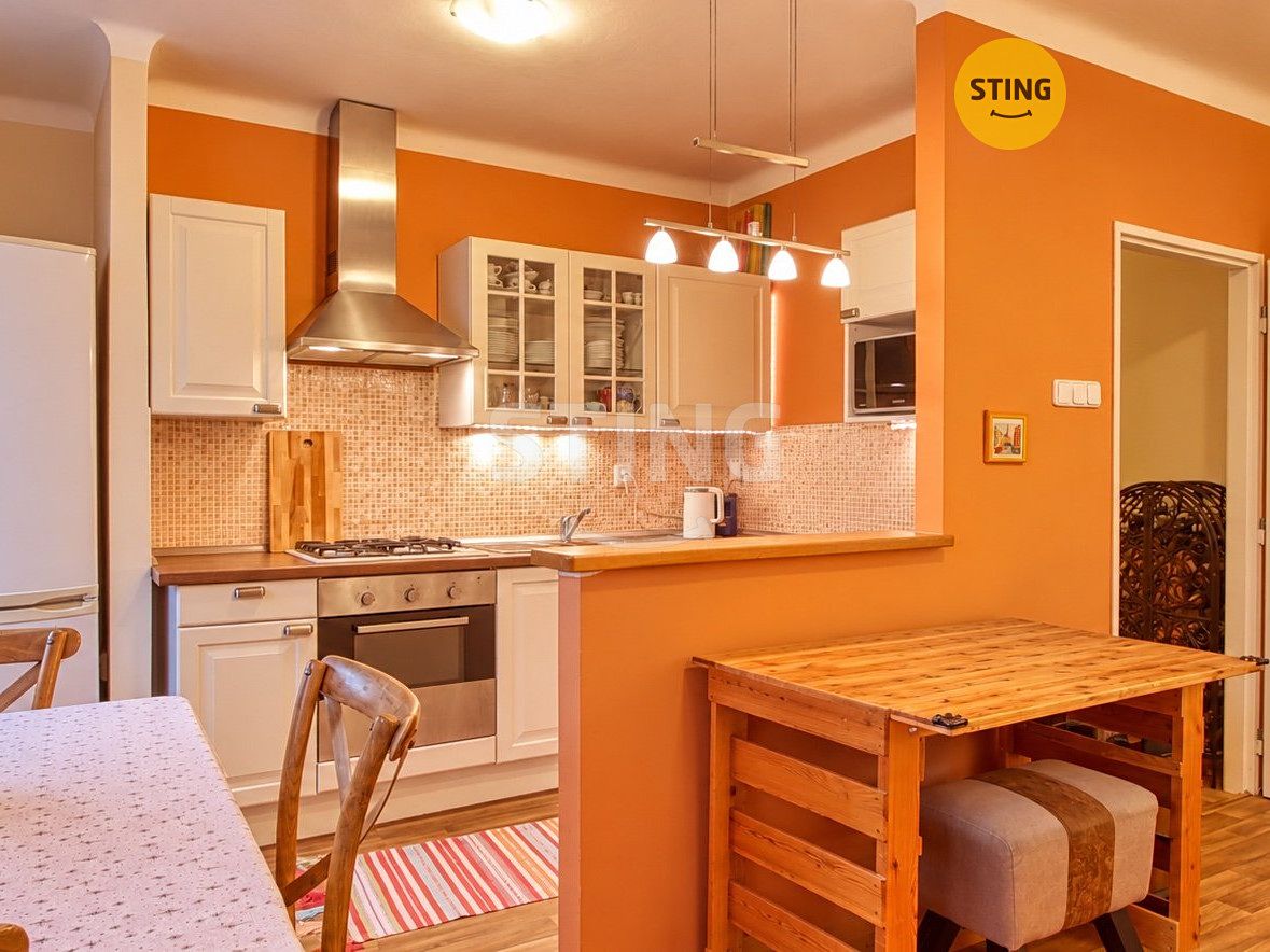 Pronájem bytu 3+kk 86 m²