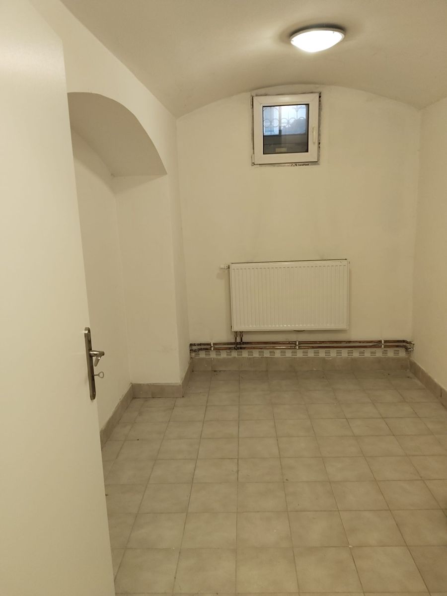 Pronájem bytu 2+kk 69 m² – fotografie 4