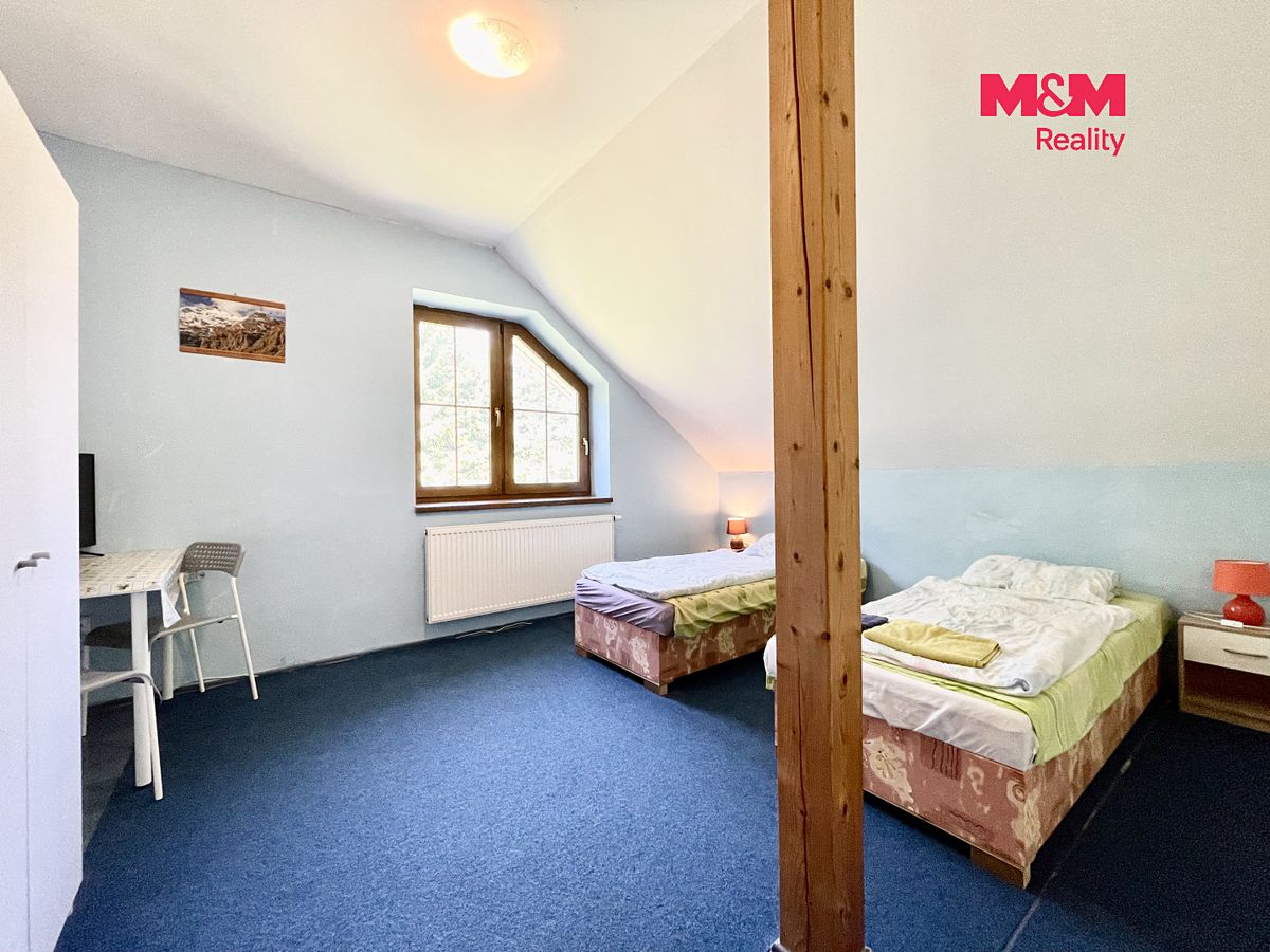 Prodej rodinného domu 737 m², pozemek 3827 m² – fotografie 5