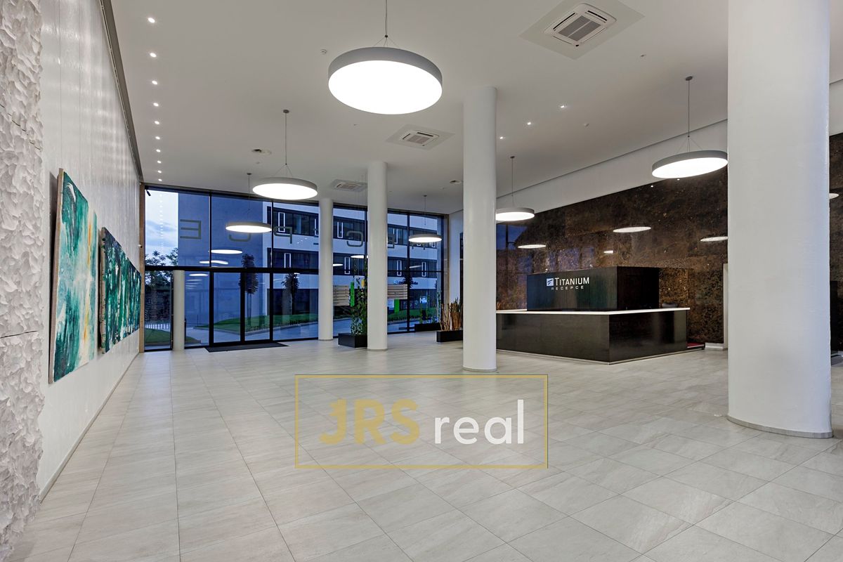 Pronájem kanceláře 780 m² – fotografie 2