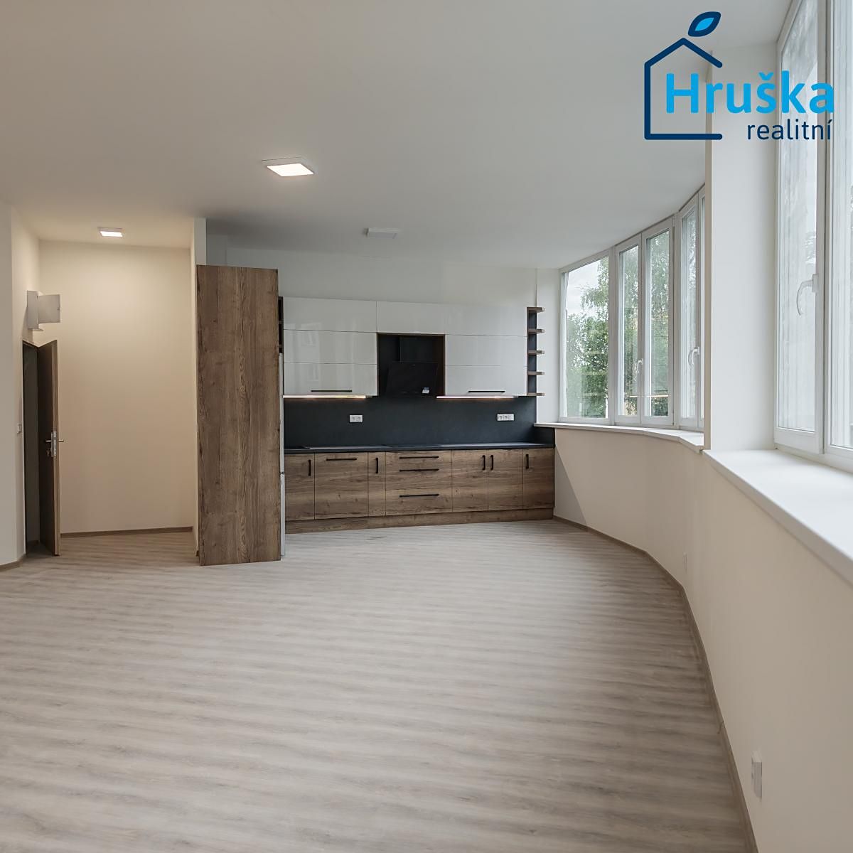 Pronájem bytu 2+kk 70 m² – fotografie 4