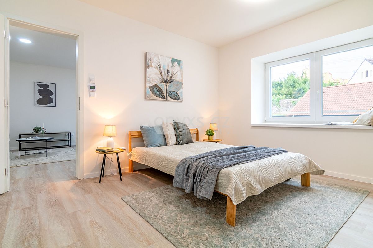 Pronájem bytu 2+kk 53 m² – fotografie 2