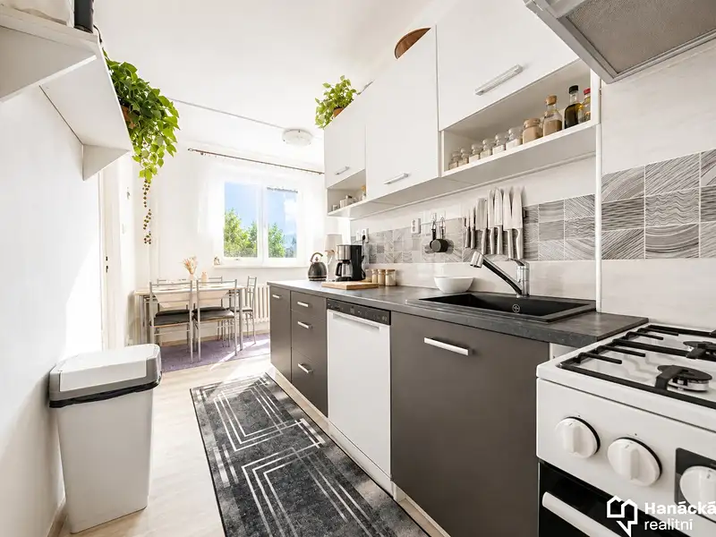 Prodej bytu 3+1 61 m², Šternberk – náhled fotky 3