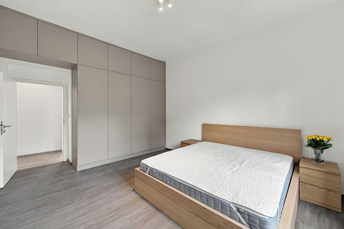 Pronájem bytu 3+kk 70 m² – fotografie 3