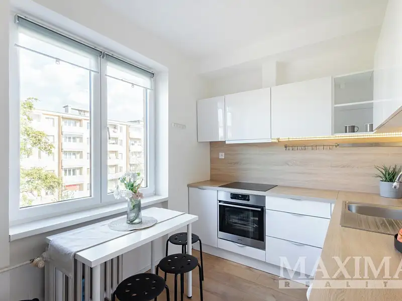 Prodej bytu 2+1 53 m², Praha – náhled fotky 2