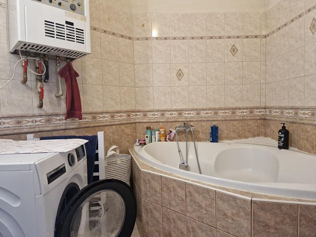 Pronájem bytu 2+kk 70 m² – fotografie 4
