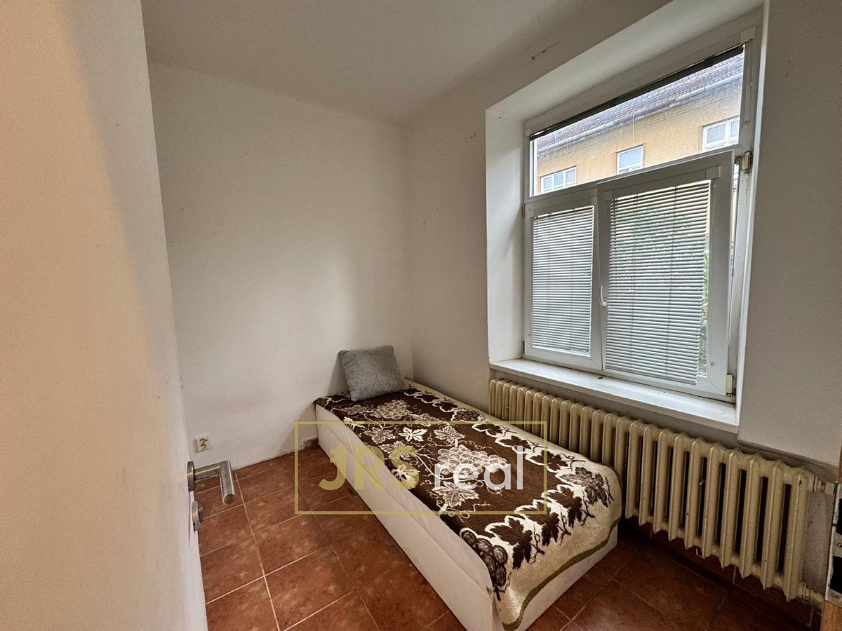 Pronájem bytu 3+1 40 m² – fotografie 2
