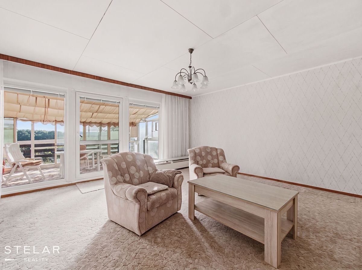 Prodej rodinného domu 296 m², pozemek 855 m² – fotografie 3