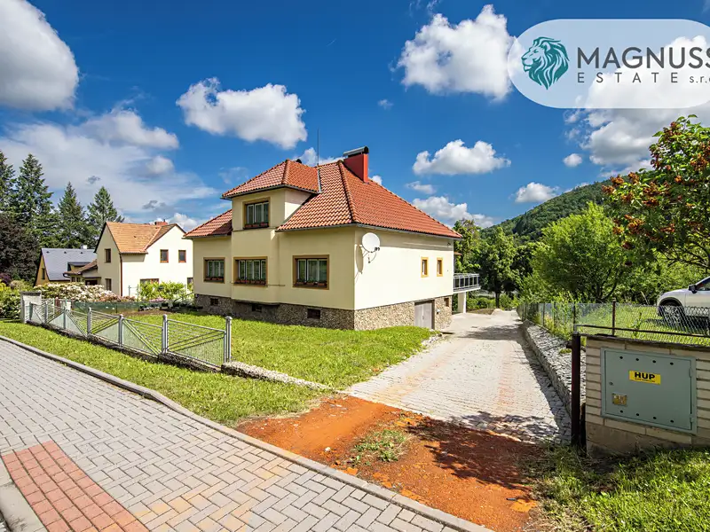Prodej rodinného domu 297 m², pozemek 2112 m², Hranice – náhled fotky 2