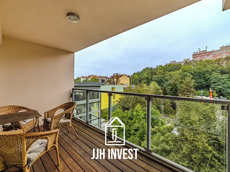 Pronájem bytu 4+kk 138 m², Praha – náhled fotky 2