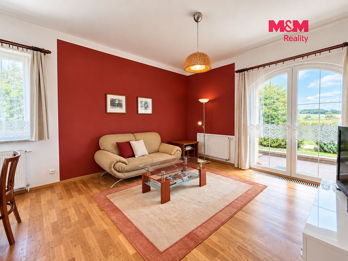 Pronájem rodinného domu 176 m², pozemek 1116 m² – fotografie 5