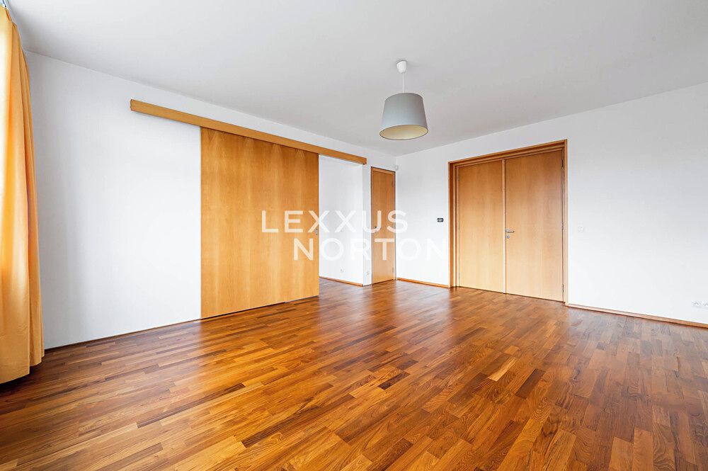 Pronájem bytu 3+1 109 m² – fotografie 4