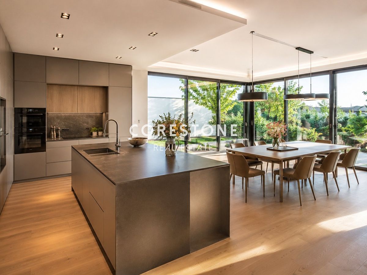 Prodej vily 550 m², pozemek 900 m² – fotografie 4