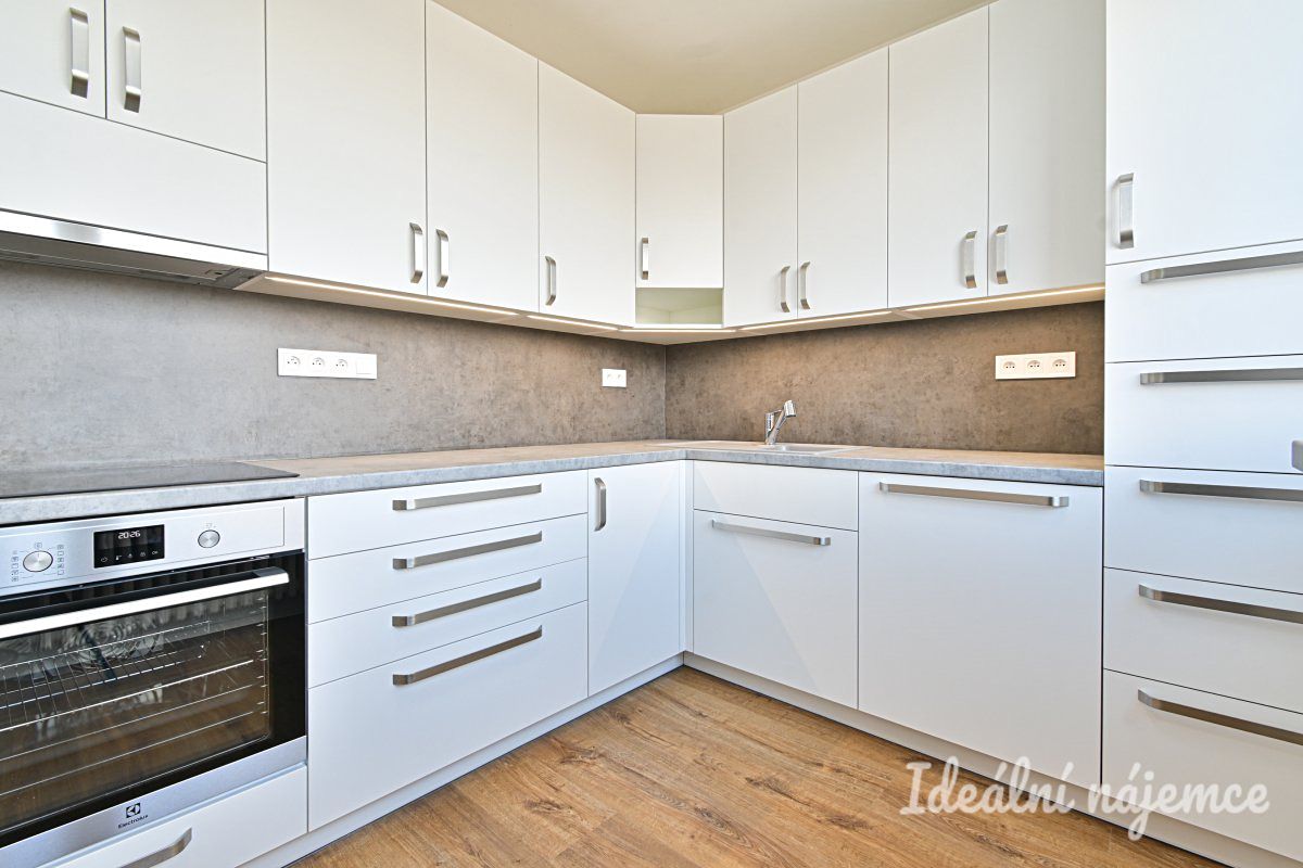 Pronájem bytu 3+1 74 m² – fotografie 4
