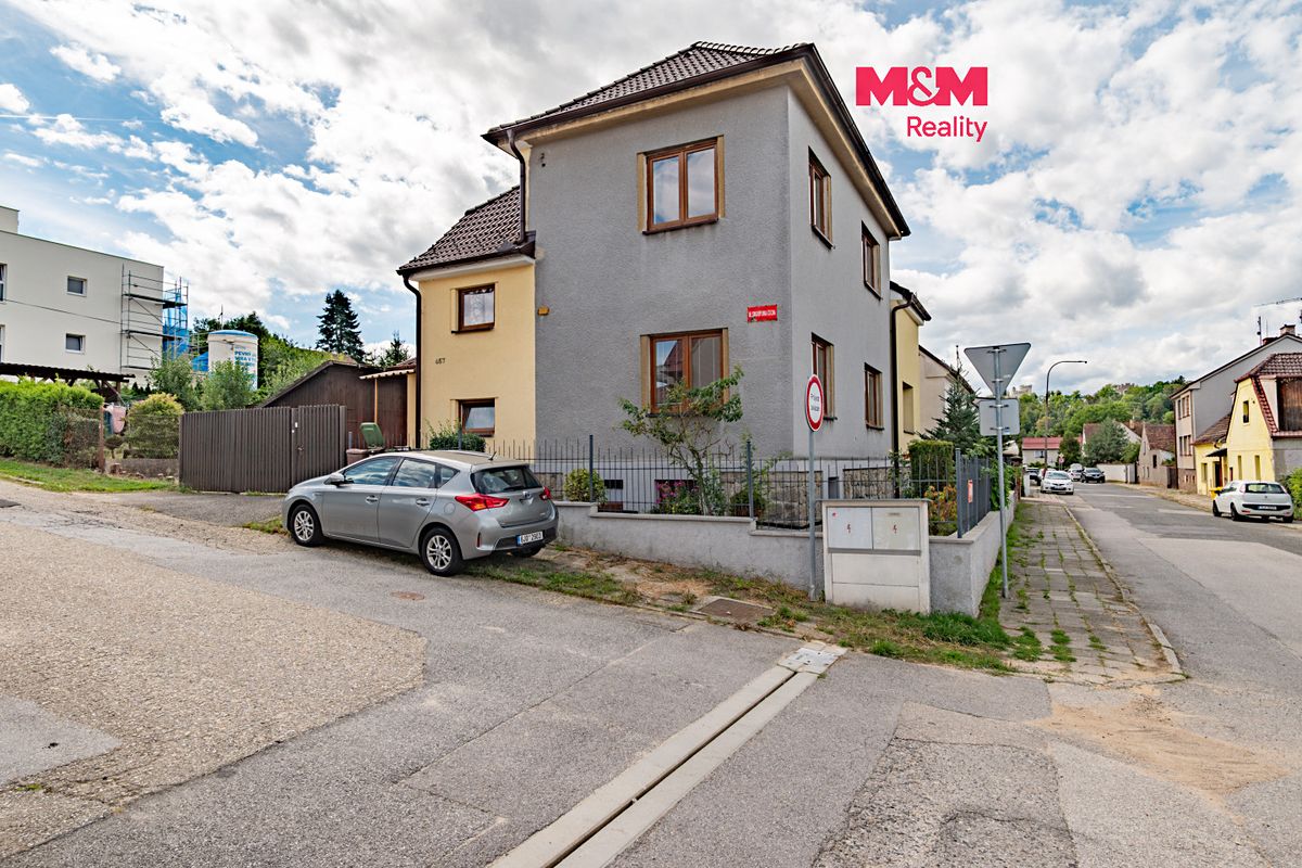 Prodej rodinného domu 160 m², pozemek 329 m²