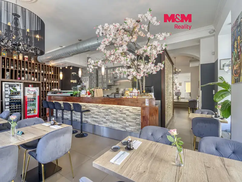 Pronájem obchodního prostoru 108 m², Mariánské Lázně – náhled fotky 1