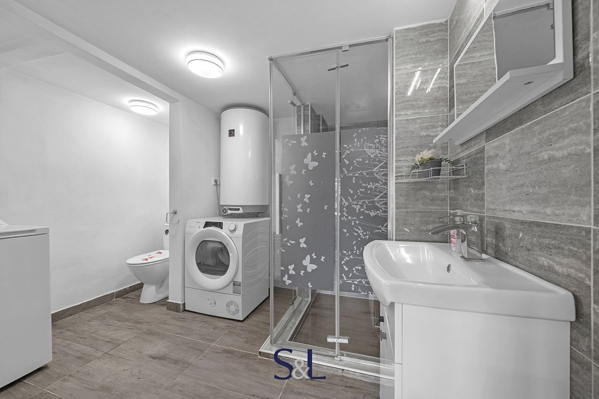 Prodej rodinného domu 180 m², pozemek 1497 m² – fotografie 4