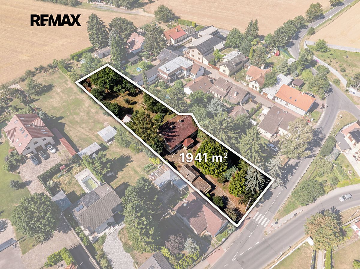 Prodej stavebního pozemku 1941 m² – fotografie 2