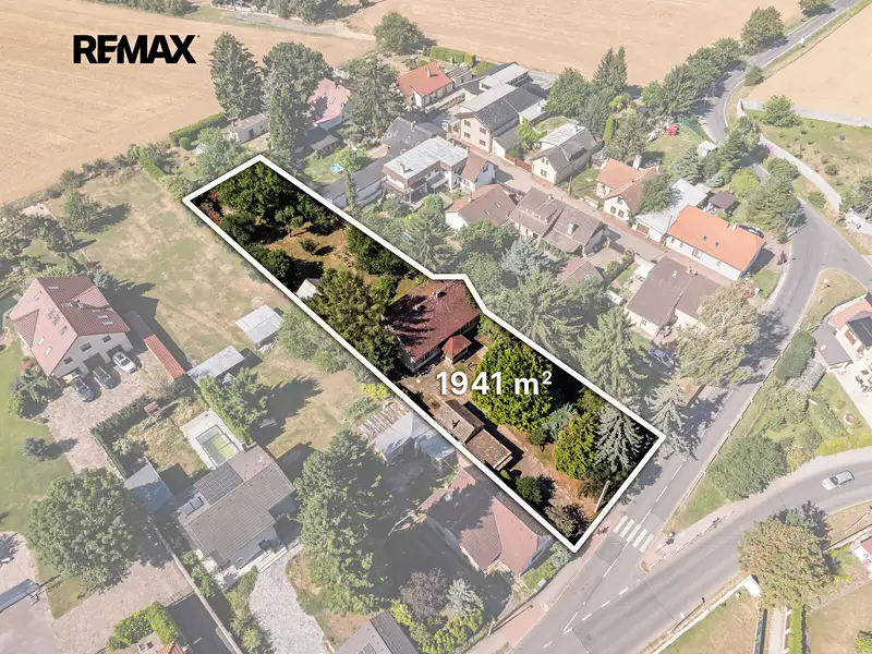 Prodej stavebního pozemku 1941 m², Praha – náhled fotky 2