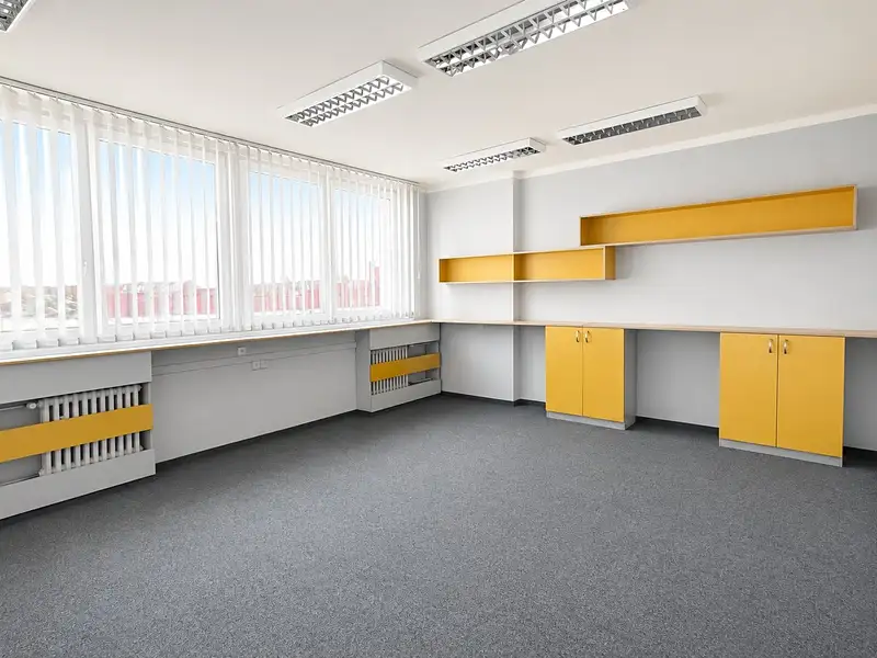 Pronájem kanceláře 29 m², Chomutov – náhled fotky 2