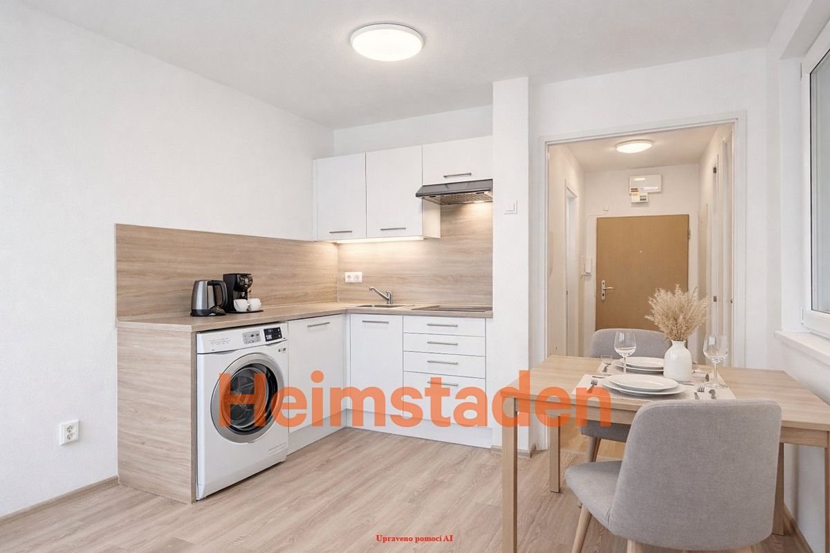 Pronájem bytu 1+kk 29 m² – fotografie 2