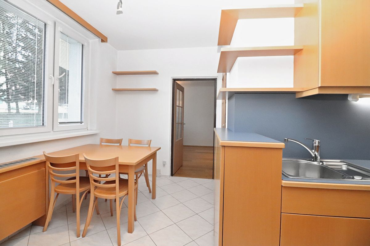 Pronájem bytu 3+1 72 m² – fotografie 3