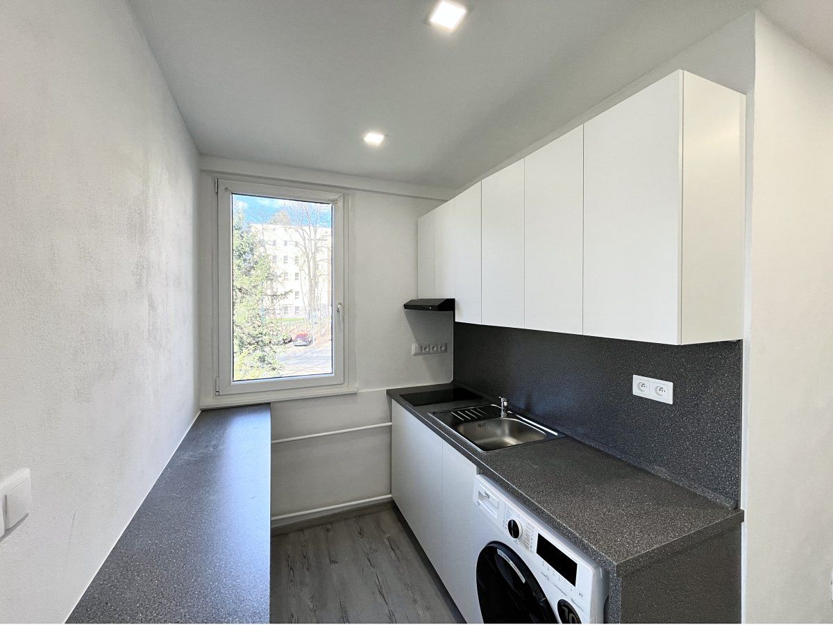 Pronájem bytu 1+1 28 m² – fotografie 3