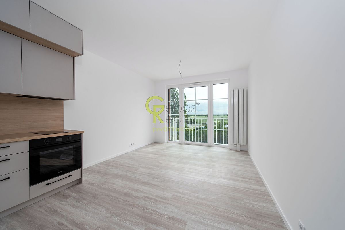 Pronájem bytu 1+kk 27 m²