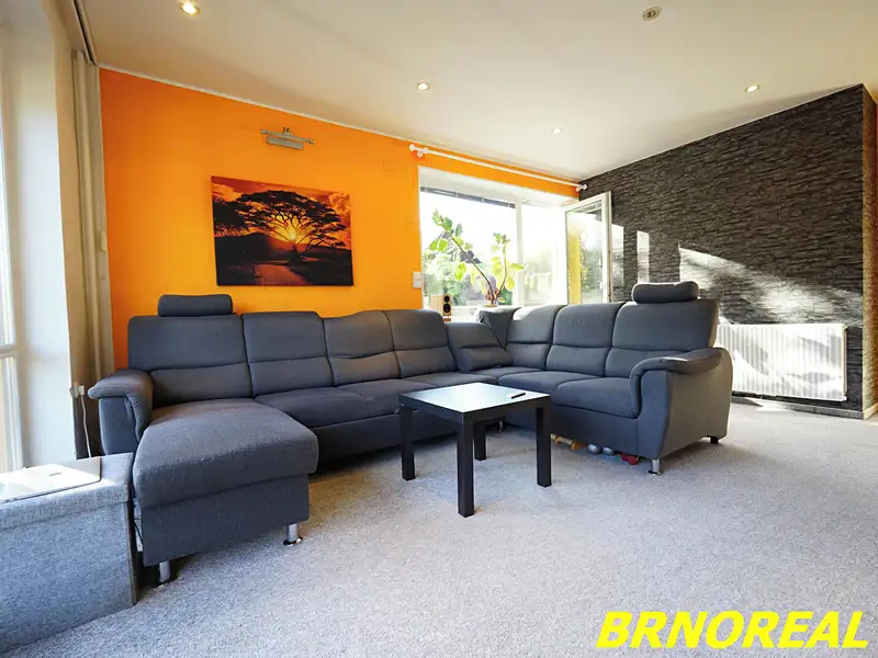 Prodej rodinného domu 302 m², pozemek 758 m², Boskovice – náhled fotky 2