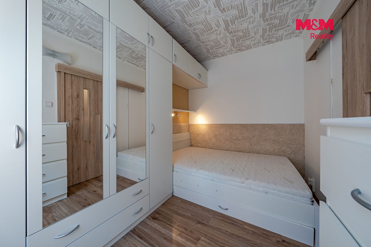 Pronájem bytu 2+kk 37 m² – fotografie 3