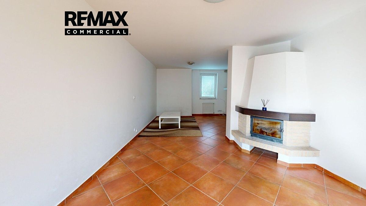 Prodej rodinného domu 167 m², pozemek 570 m² – fotografie 2