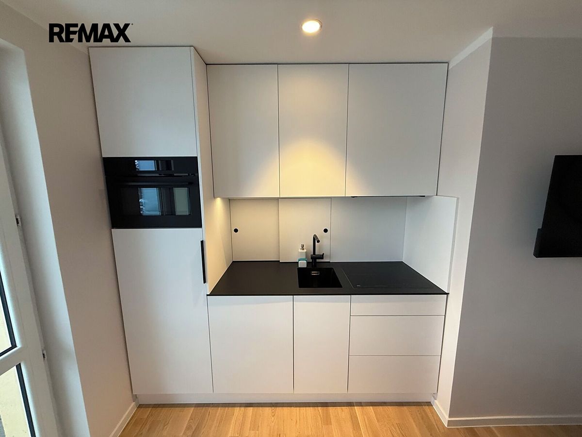 Pronájem bytu 1+kk 23 m² – fotografie 4