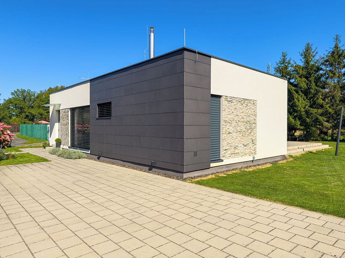 Prodej rodinného domu 181 m², pozemek 951 m² – fotografie 3
