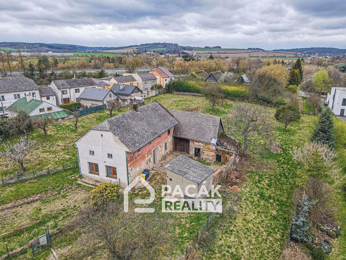 Prodej rodinného domu 200 m², pozemek 4293 m² – fotografie 3
