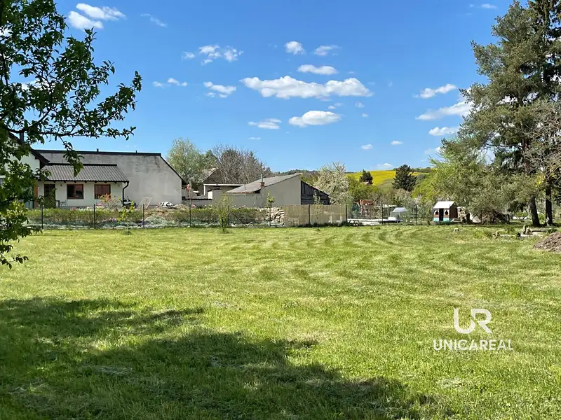 Prodej stavebního pozemku 2348 m², Kovalovice – náhled fotky 1