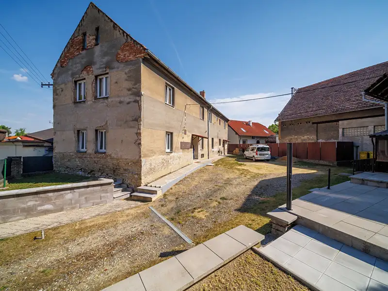 Prodej rodinného domu 245 m², pozemek 634 m², Horoměřice – náhled fotky 3