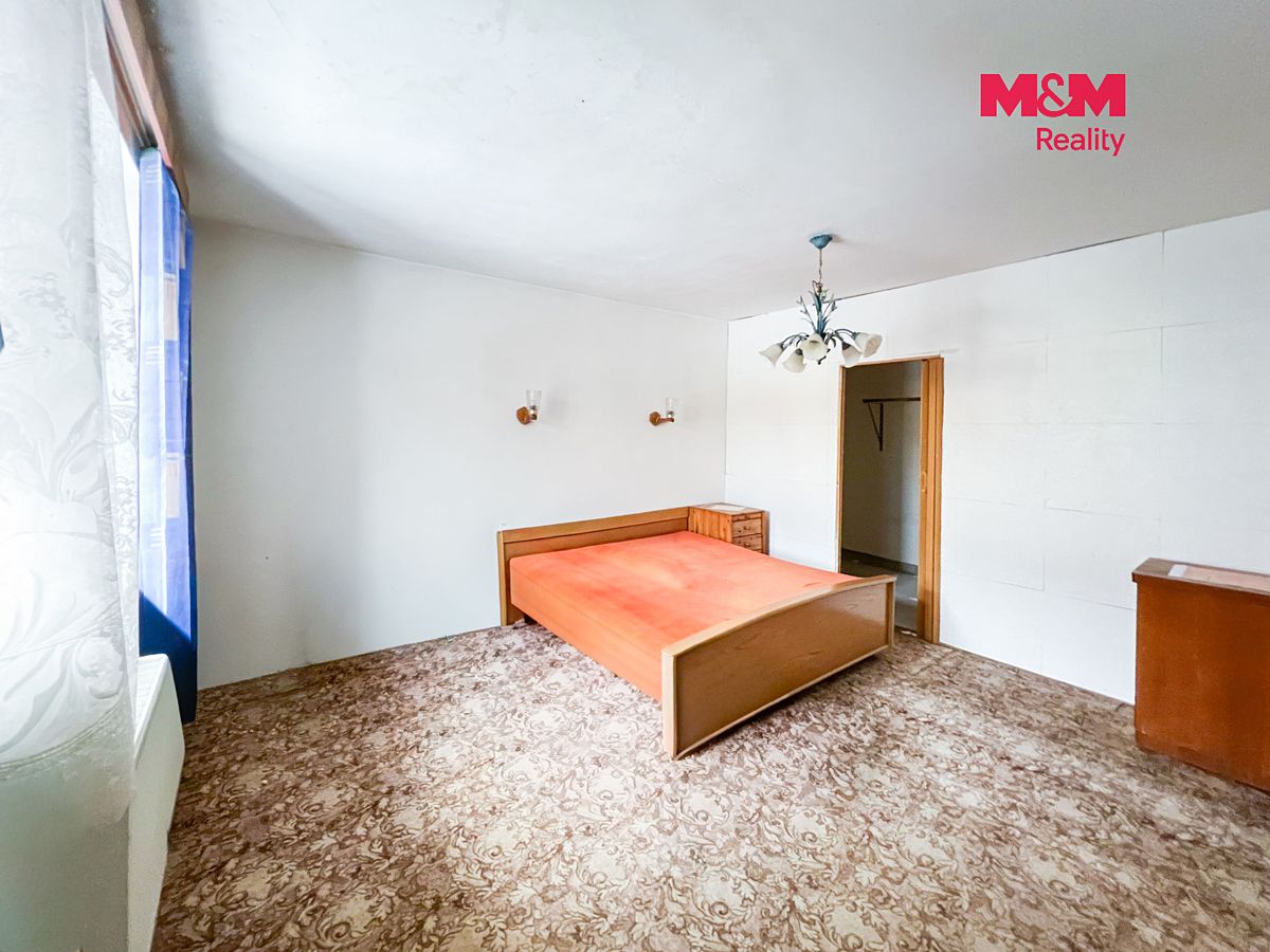 Prodej rodinného domu 120 m², pozemek 681 m² – fotografie 2