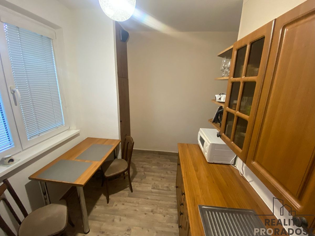 Pronájem bytu 2+1 52 m² – fotografie 3
