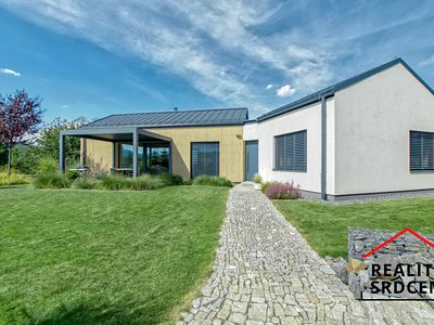 Pronájem rodinného domu 147 m², pozemek 1447 m²