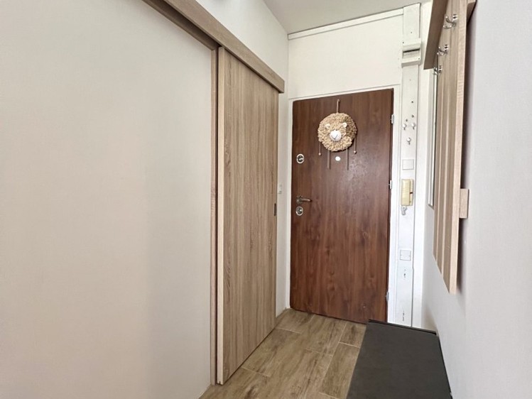 Wohnung 1+1 zum Kauf, 40 m² (7 von 7)