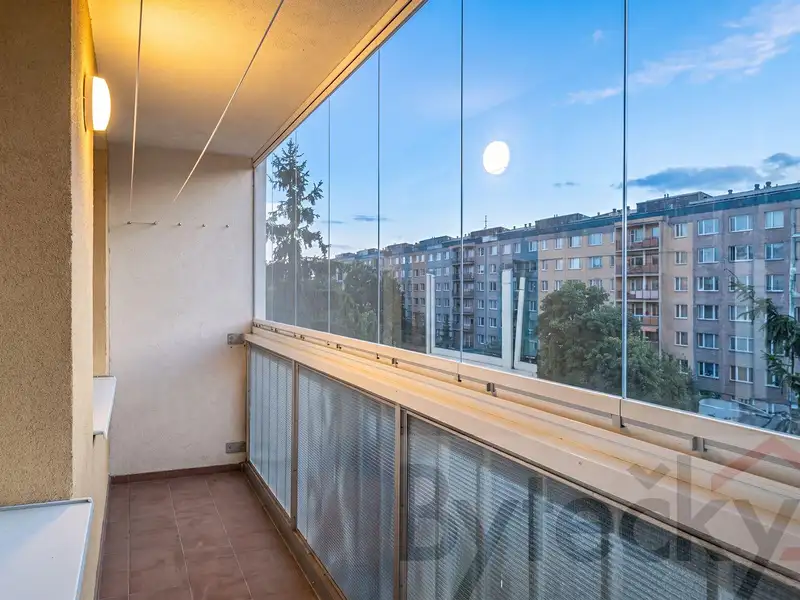 Prodej bytu 4+1 65 m², Praha – náhled fotky 3