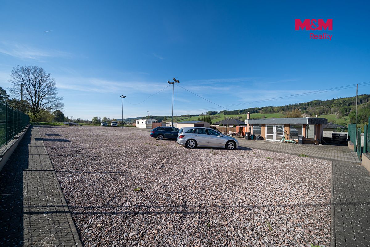 Prodej komerčního pozemku 1661 m² – fotografie 2